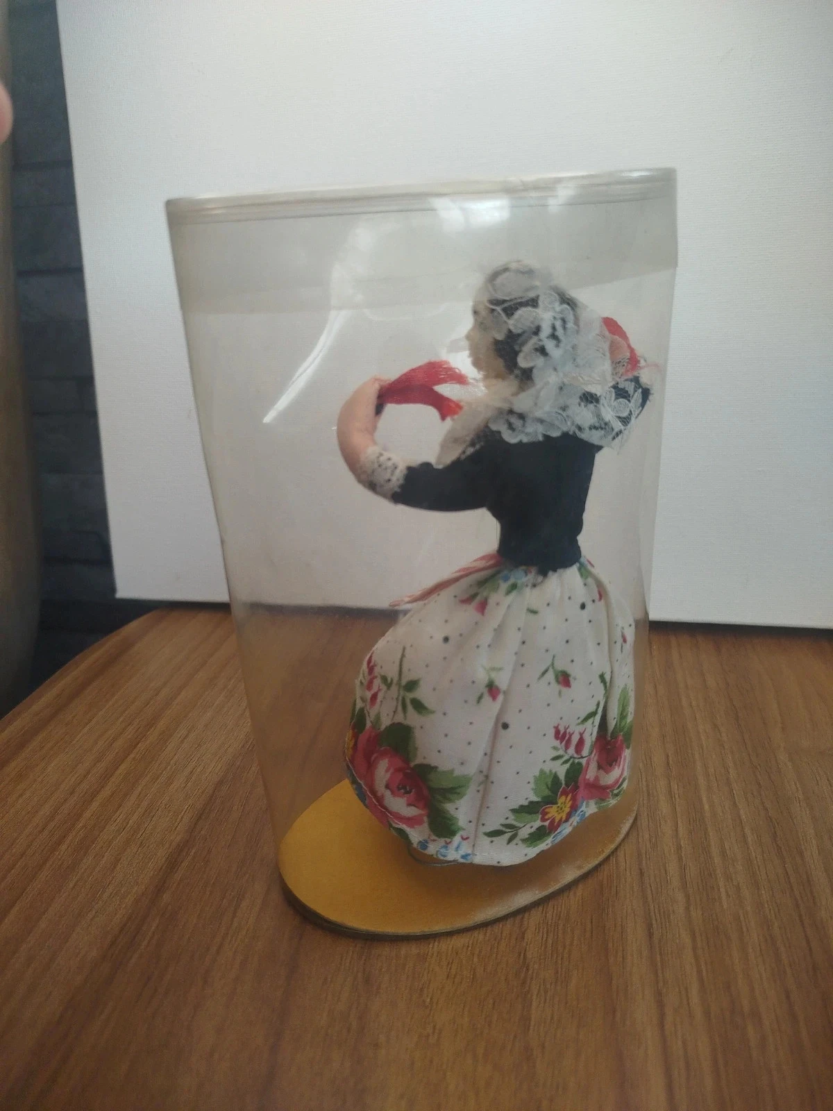 Vintage folkloric miniature doll – photo 3